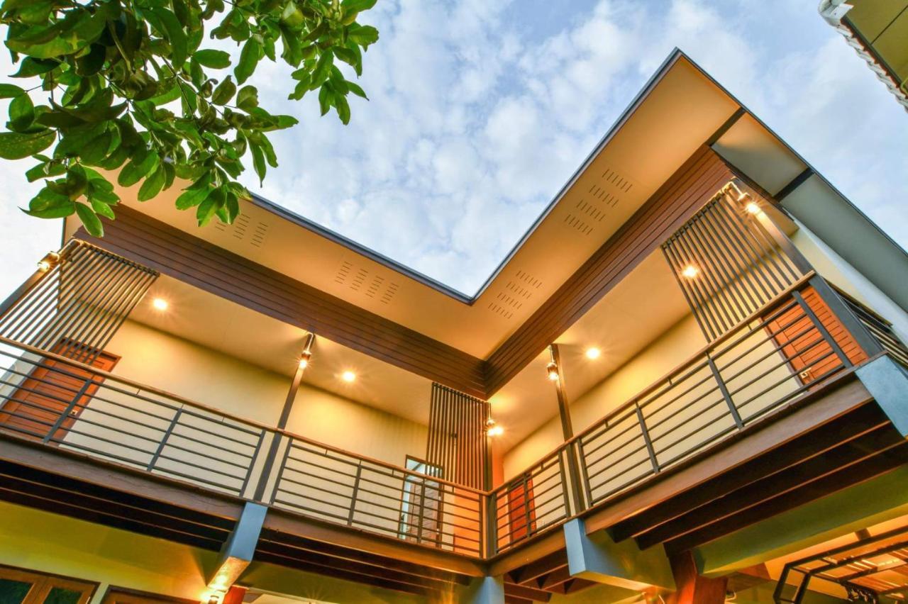 Sabua The Terrace Homestay Uthai Thani Eksteriør billede