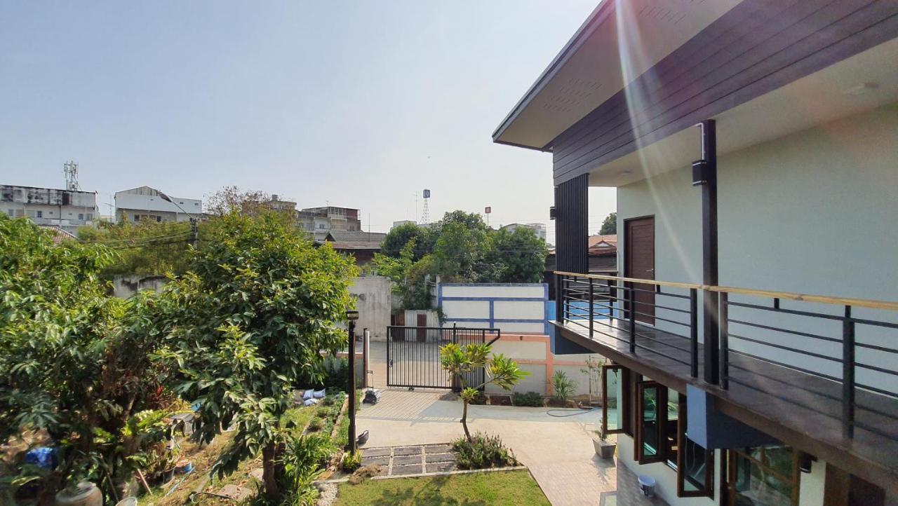 Sabua The Terrace Homestay Uthai Thani Eksteriør billede